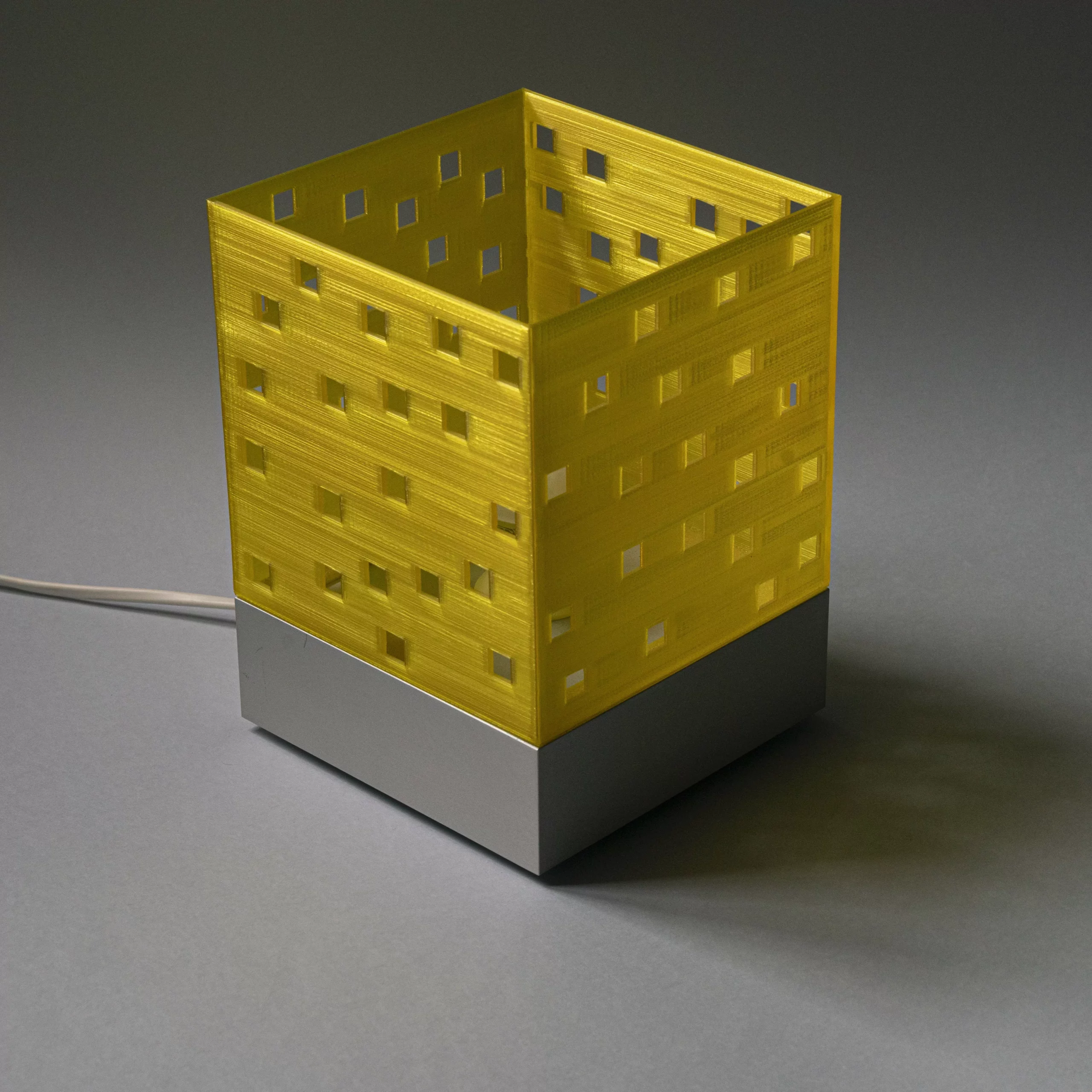 gialla quadrata spenta